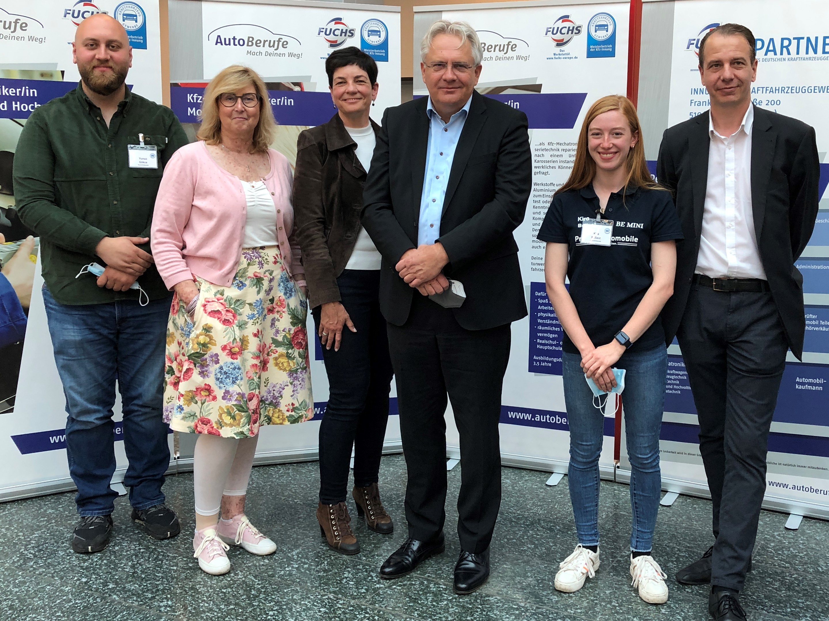 Hoher Besuch von Bürgermeister Ralph Elster und Schulamtsdirektorin Petra Viadenjpg